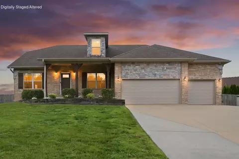 1813 N 7th Ave, Ozark, MO 65721