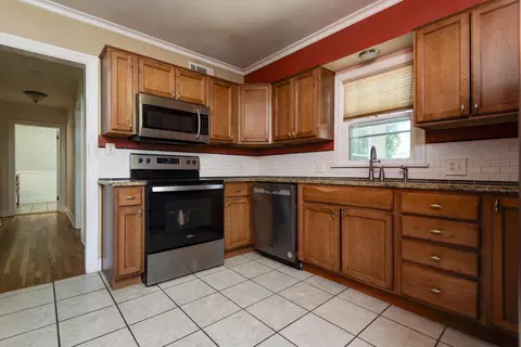 Kitchen - 1235 E Stanford St, Springfield, MO 65804 photo 1 of 3