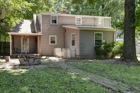 Exterior - 1235 E Stanford St, Springfield, MO 65804 photo 7 of 8