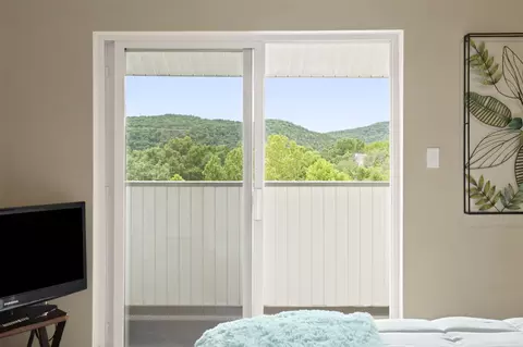 Bedroom - 1952 Pointe Royale Dr, Branson, MO 65616 photo 7 of 10