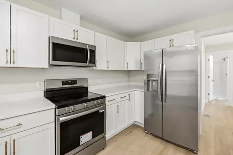 Kitchen - 395 Caudill Way, Branson, MO 65616 photo 3 of 4