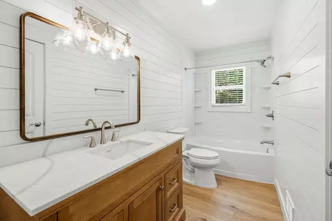 Bath - 395 Caudill Way, Branson, MO 65616 photo 2 of 3