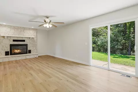 Living - 395 Caudill Way, Branson, MO 65616 photo 5 of 7