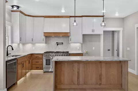 Kitchen - 1749 E Skyline, Ozark, MO 65721 photo 1 of 4