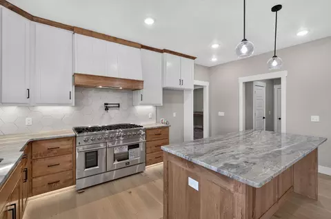 Kitchen - 1749 E Skyline, Ozark, MO 65721 photo 3 of 4