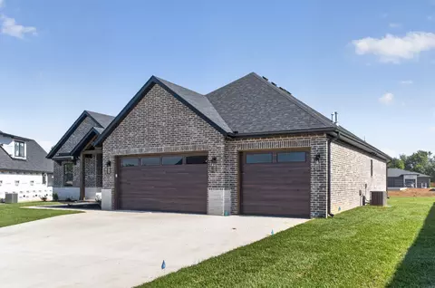 Exterior - 1749 E Skyline, Ozark, MO 65721 photo 3 of 9