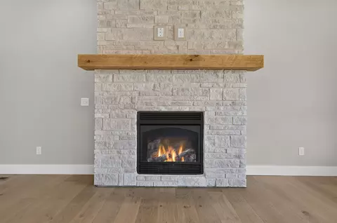 Living - 1749 E Skyline, Ozark, MO 65721 photo 3 of 4