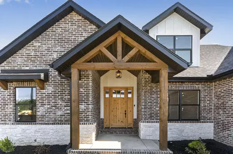 Exterior - 1749 E Skyline, Ozark, MO 65721 photo 5 of 9