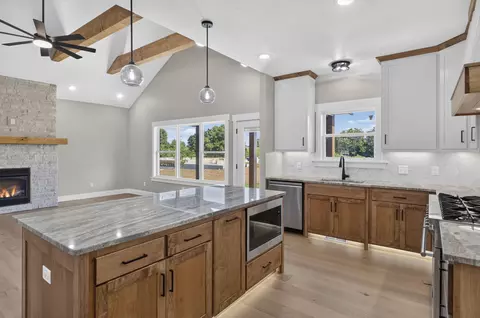 Kitchen - 1749 E Skyline, Ozark, MO 65721 photo 4 of 4