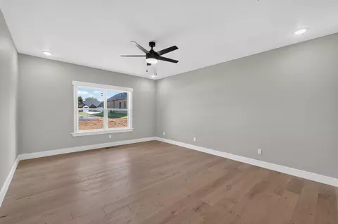 Living - 1749 E Skyline, Ozark, MO 65721 photo 4 of 4