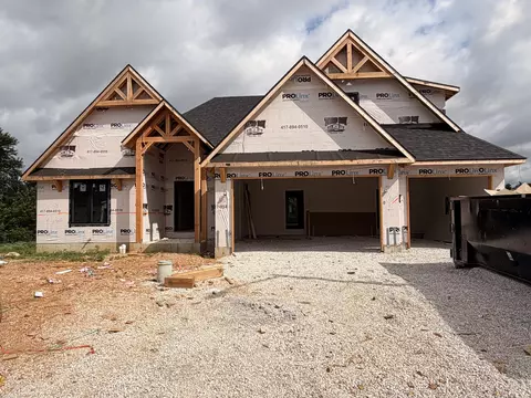 1743 E Skyline, Ozark, MO 65721