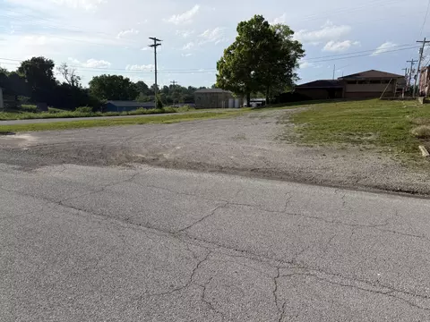 130 W Webster Ave, Ava, MO 65608 photo 5