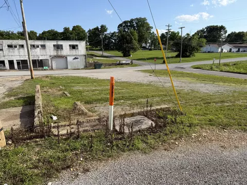 130 W Webster Ave, Ava, MO 65608 photo 14