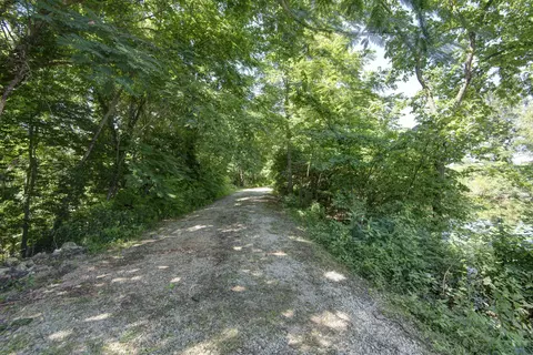 Exterior - 2210 Diggins Rd, Seymour, MO 65746 photo 5 of 7