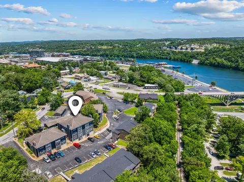 View/Area - 118 W Hensley St #2D, Branson, MO 65616 photo 2 of 4