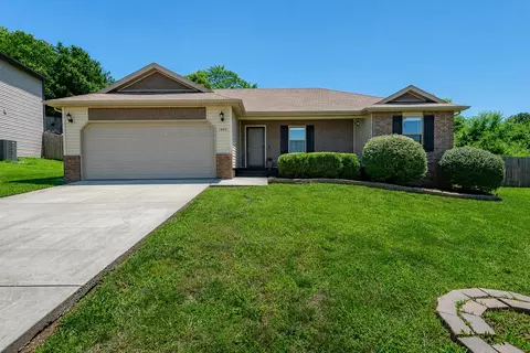 1405 S Minim Ct, Ozark, MO 65721