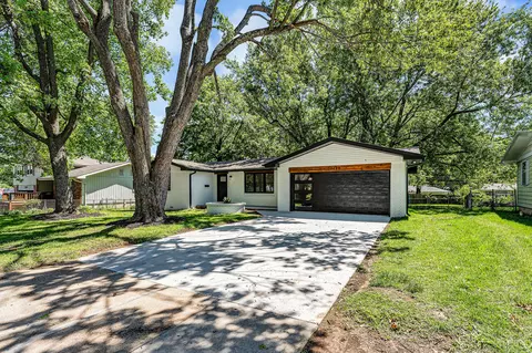 Exterior - 3428 S Fort Ave, Springfield, MO 65807 photo 4 of 7