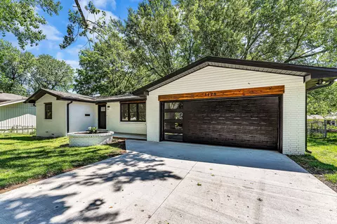 Exterior - 3428 S Fort Ave, Springfield, MO 65807 photo 2 of 7