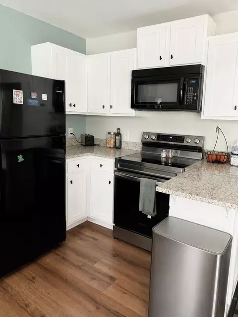 Kitchen - 629 S Miller Ave, Springfield, MO 65802 photo 3 of 3