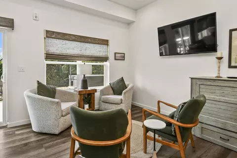 Living - 335 Majestic Dr, Branson, MO 65616 photo 6 of 8