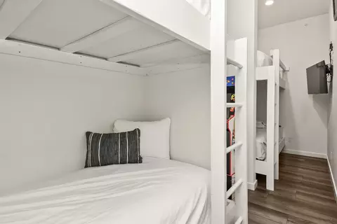 Bedroom - 335 Majestic Dr, Branson, MO 65616 photo 18 of 18