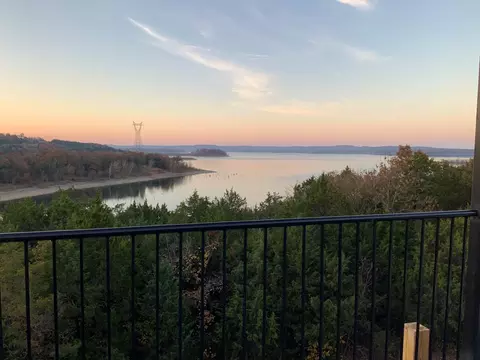 View/Area - 335 Majestic Dr, Branson, MO 65616 photo 12 of 14
