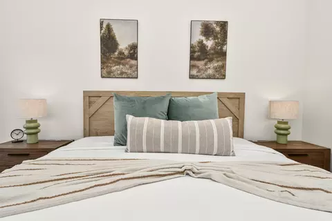 Bedroom - 335 Majestic Dr, Branson, MO 65616 photo 17 of 18