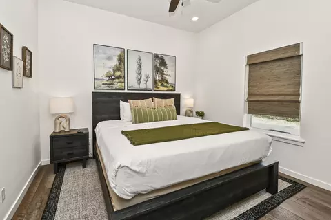 Bedroom - 335 Majestic Dr, Branson, MO 65616 photo 5 of 18