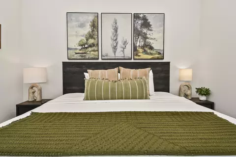 Bedroom - 335 Majestic Dr, Branson, MO 65616 photo 8 of 18