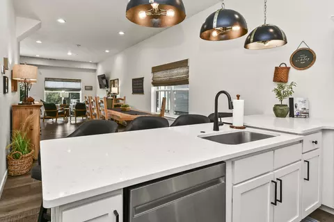 Kitchen - 335 Majestic Dr, Branson, MO 65616 photo 3 of 6