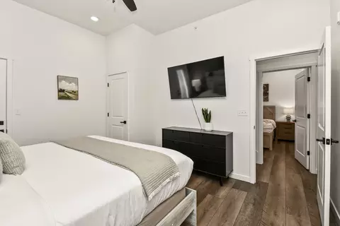 Bedroom - 335 Majestic Dr, Branson, MO 65616 photo 13 of 18