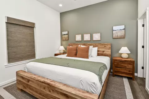 Bedroom - 335 Majestic Dr, Branson, MO 65616 photo 9 of 18