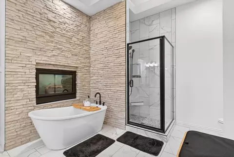 Bath - 6309 S Stone Hedge Ct, Ozark, MO 65721 photo 2 of 7