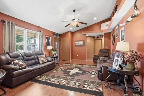 Living - 745 Birchwood Rd, Marshfield, MO 65706 photo 2 of 3