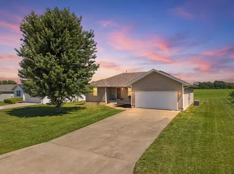 745 Birchwood Rd, Marshfield, MO 65706