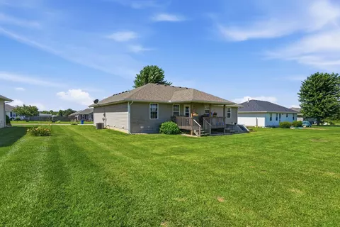 Exterior - 745 Birchwood Rd, Marshfield, MO 65706 photo 9 of 10