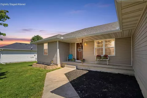 Exterior - 745 Birchwood Rd, Marshfield, MO 65706 photo 3 of 10
