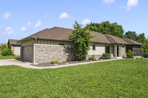 3193 W Grandview St, Springfield, MO 65803