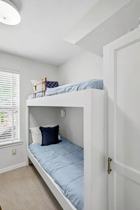 Bedroom - 464 Slane Chapel Rd, Branson West, MO 65737 photo 7 of 8