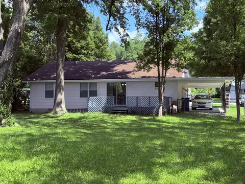 Exterior - 500 W Crestview St, Springfield, MO 65807 photo 6 of 7