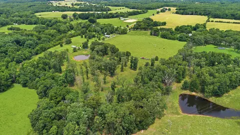 000 Apache Rd, Sparta, MO 65753 photo 9