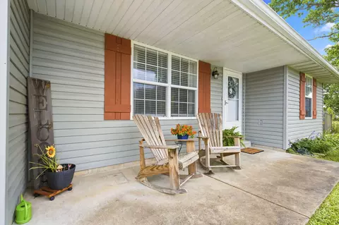 Exterior - 406 Sugar Tree Rd, Sparta, MO 65753 photo 2 of 5