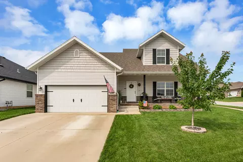 841 E Acacia Ln, Nixa, MO 65714