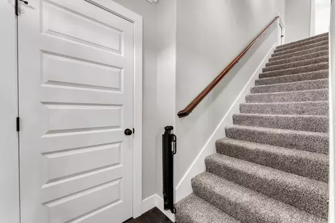 Entry Way - 841 E Acacia Ln, Nixa, MO 65714 photo 5 of 6