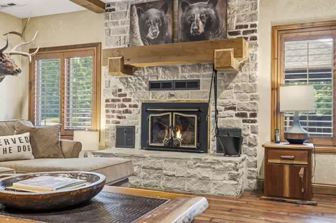 Living - 9450 E Fireside Ln, Strafford, MO 65757 photo 6 of 6