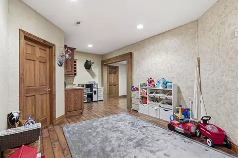 Entry Way - 9450 E Fireside Ln, Strafford, MO 65757 photo 5 of 6