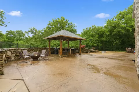 Exterior - 9450 E Fireside Ln, Strafford, MO 65757 photo 8 of 11
