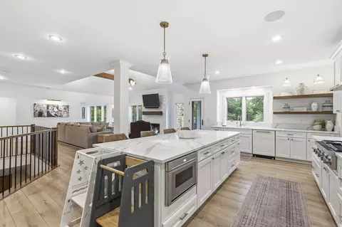 Kitchen - 9450 E Fireside Ln, Strafford, MO 65757 photo 2 of 5