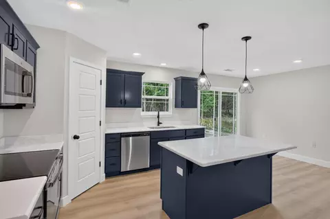 Kitchen - 215 Mccann Rd, Powersite, MO 65731 photo 1 of 6