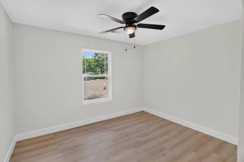 Bedroom - 215 Mccann Rd, Powersite, MO 65731 photo 5 of 7